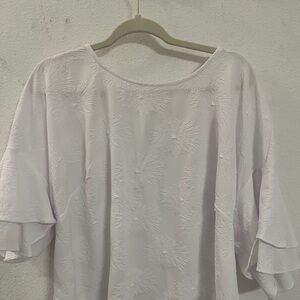 Liz Claiborne White Textured Blouse | Bell Sleeve Top | Size 1X